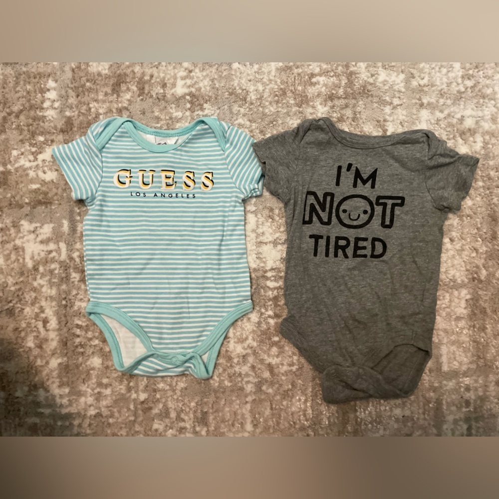 Guess Blue and Gray I’m not tired Kids Bodysuits size 3/6M
